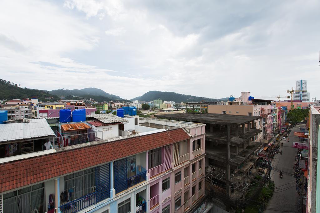 Hotel Magnific Patong Exterior foto
