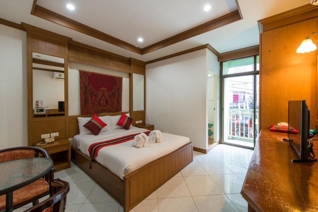 Hotel Magnific Patong Exterior foto